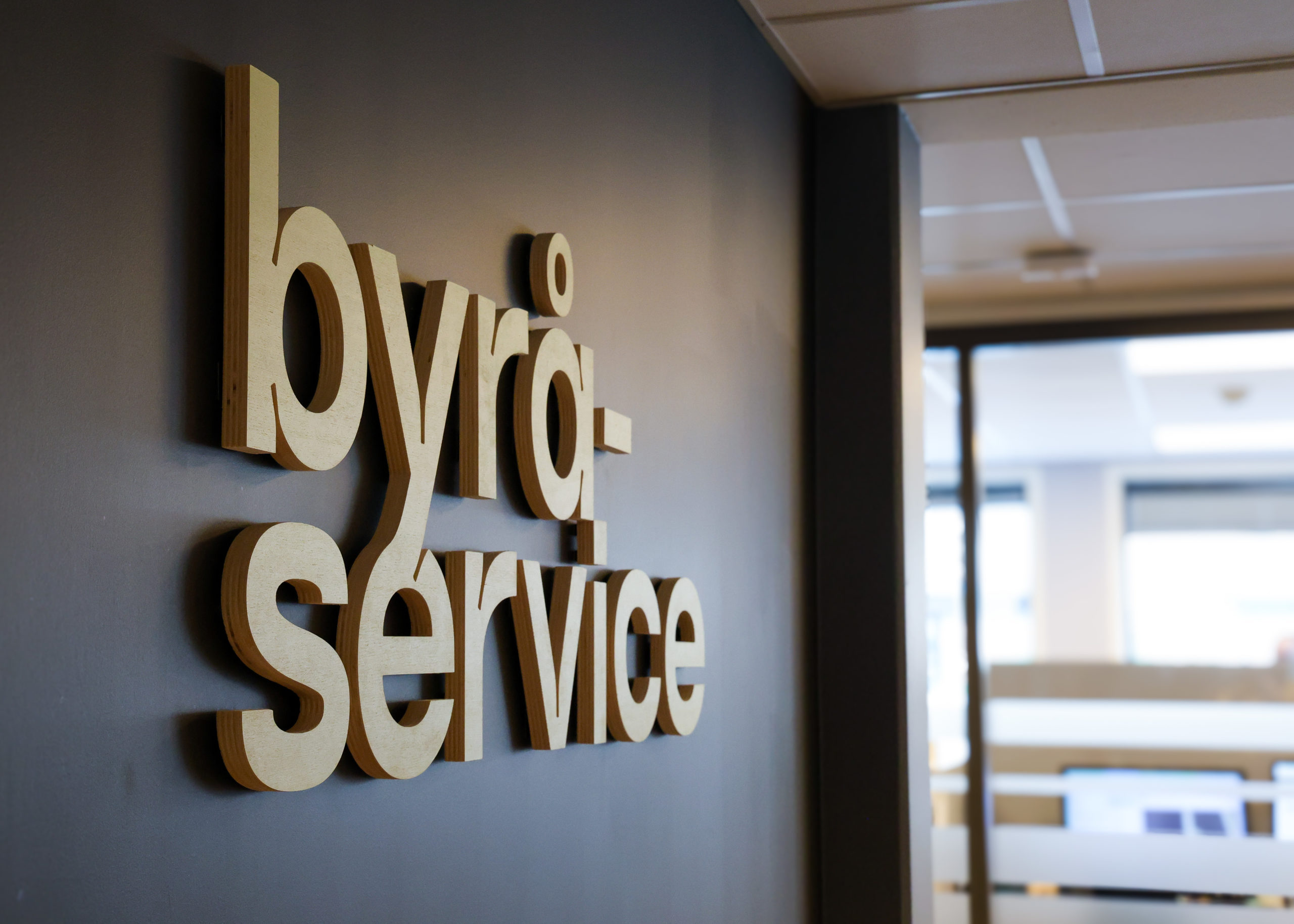 Byråservice skilt